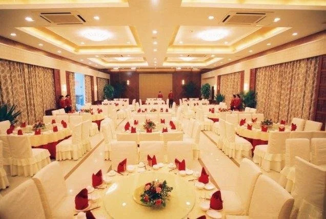 Home Inn Chengdu Shuangliu Tanghu Park