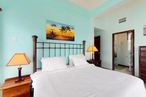 Suite F101 Mara Laguna