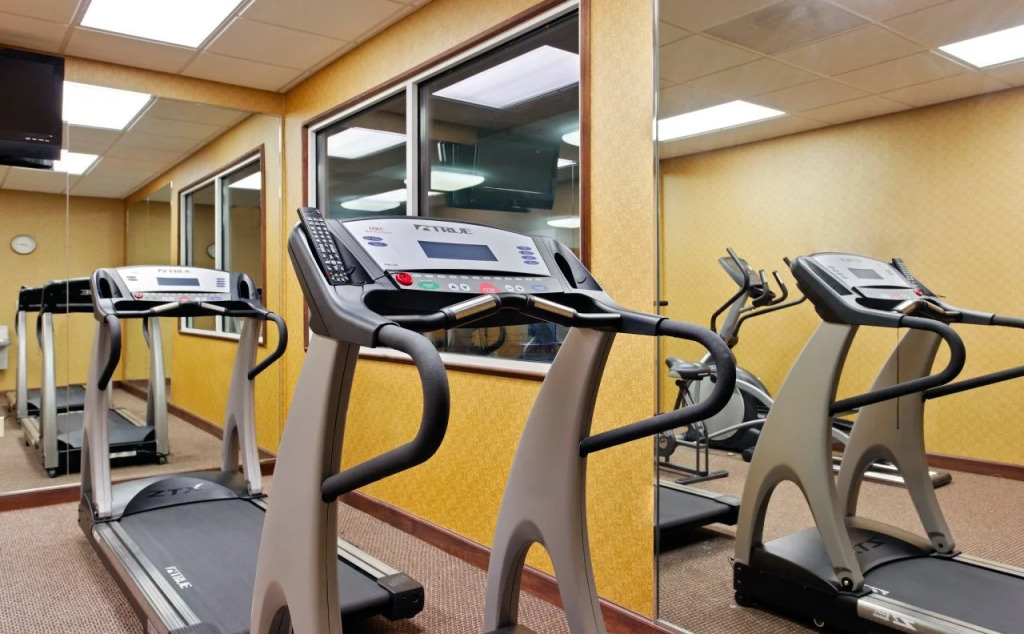 Holiday Inn Express Hotel & Suites Malvern by IHG
