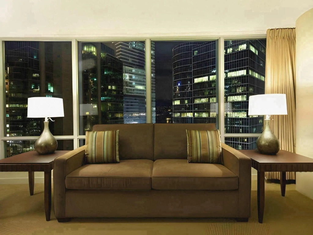 Auberge Vancouver Hotel