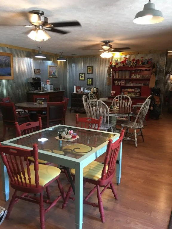 Cart Barn Inn