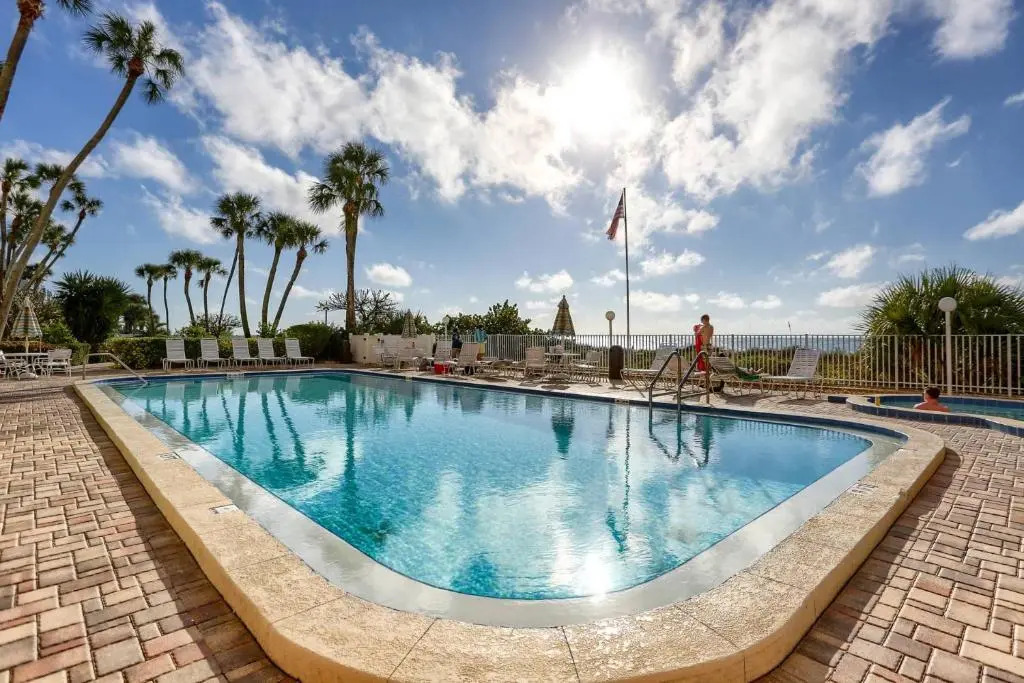 607 Sandcastle I