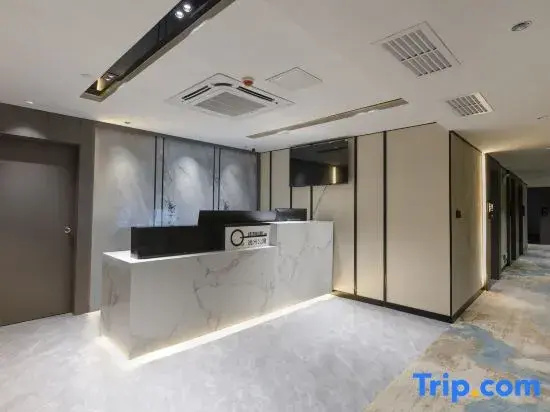 Yipin Apartment (Guangzhou Zhengjia Square Sports West Road Subway Station Branch)