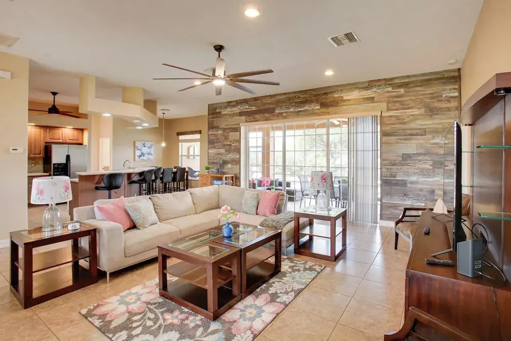 9 Mi to Downtown Fort Myers: Home w/ Lanai + Grill