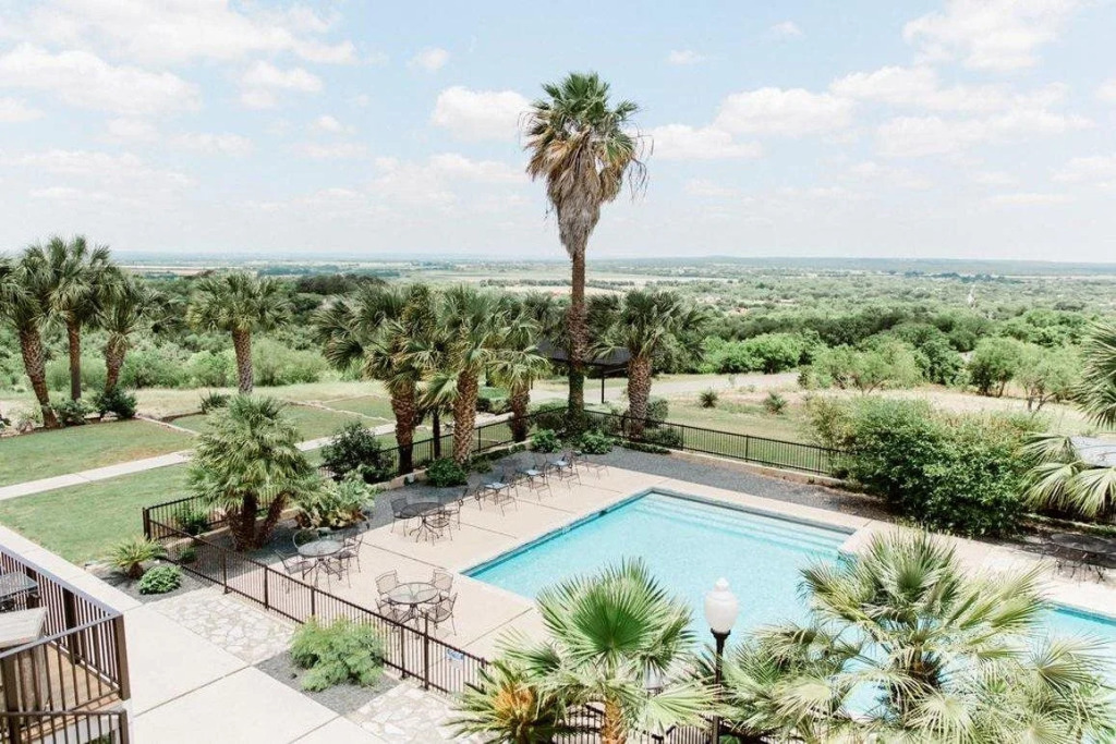 Hillside Boutique Hotel