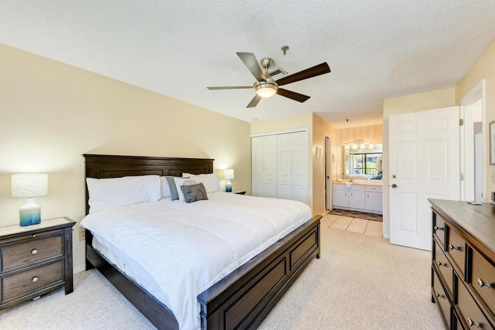 Gulf Breeze Ami-2bd-2ba-condo-private Beach Access-heater Pool-water Views From Every Window