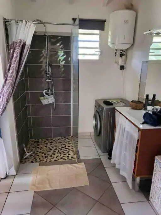Bel appartement t2 avec vue sur palmier et mer