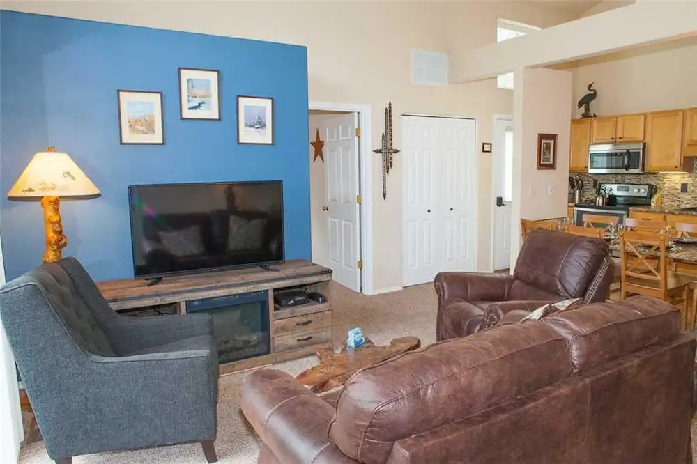 Powder Village Condominium I4