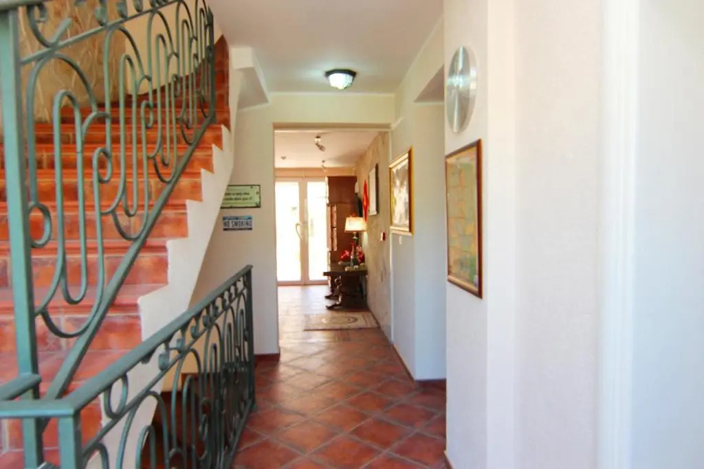 Mila & Aleksandr Apartments