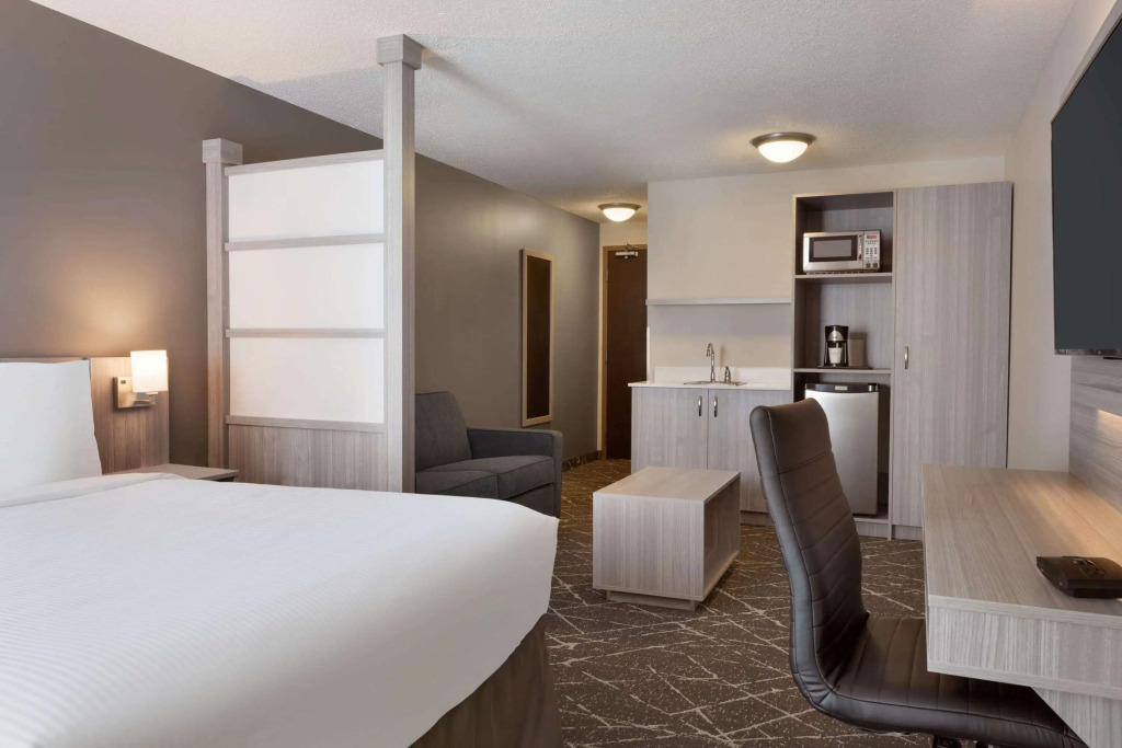 Microtel Inn & Suites by Wyndham Lloydminster