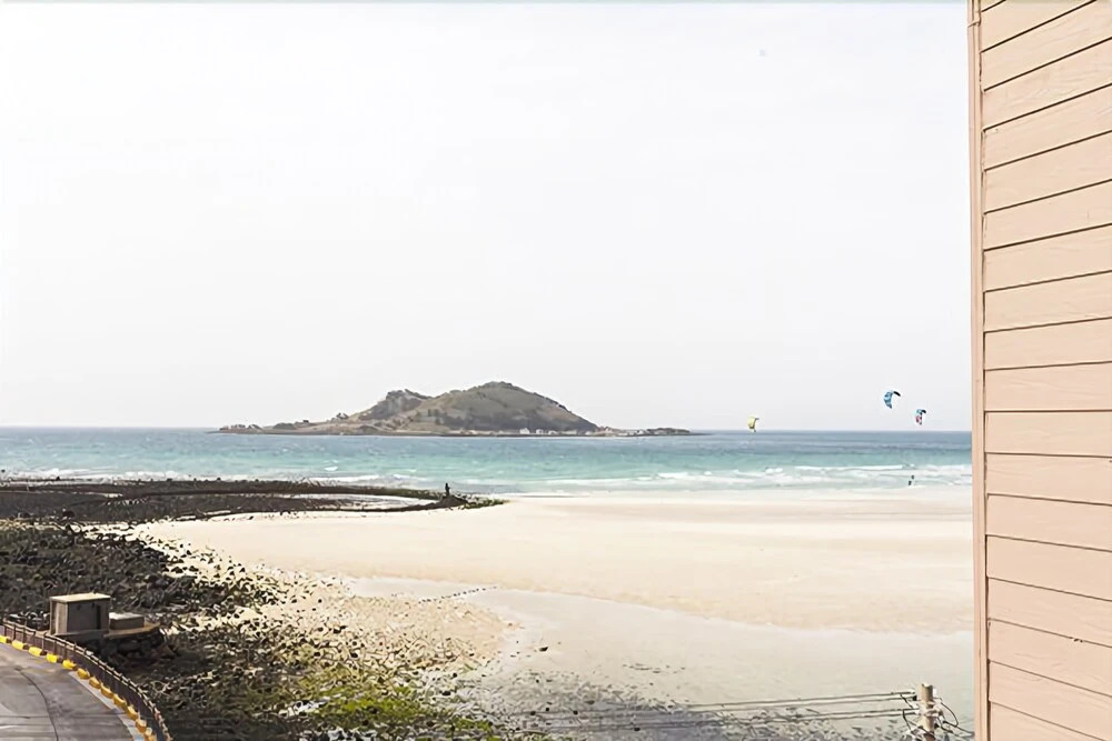 Jejugreen Beach Pension