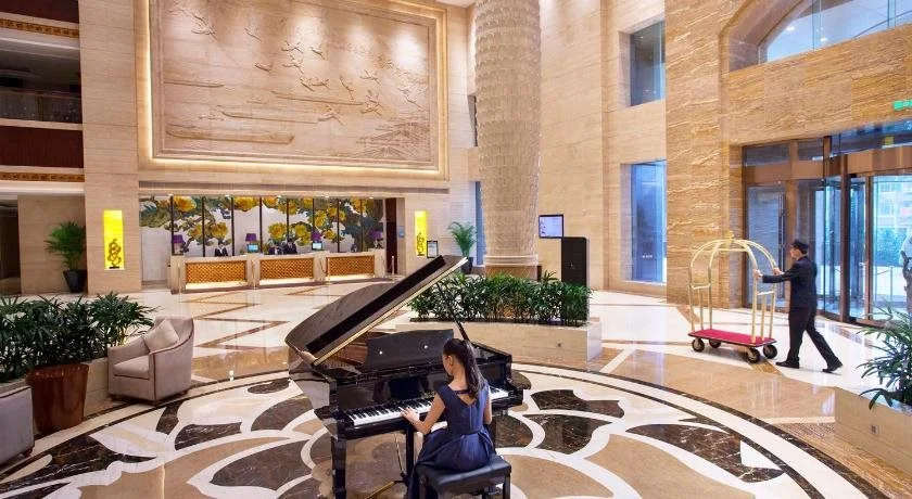 Glory Charm Hotel