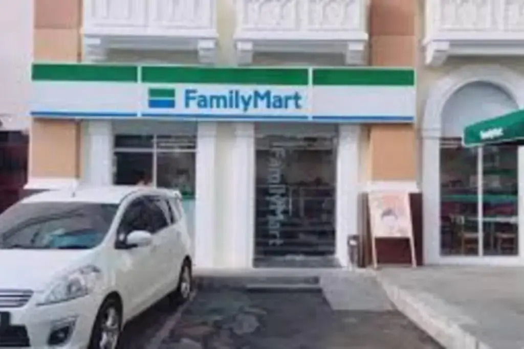 SUPERBLOCK 3 BEDROOM 103sqm AT MALL