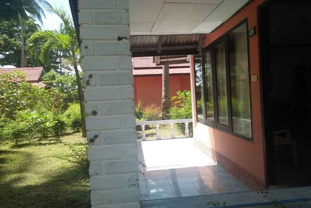 OYO 75333 Lanta Beach Lodge