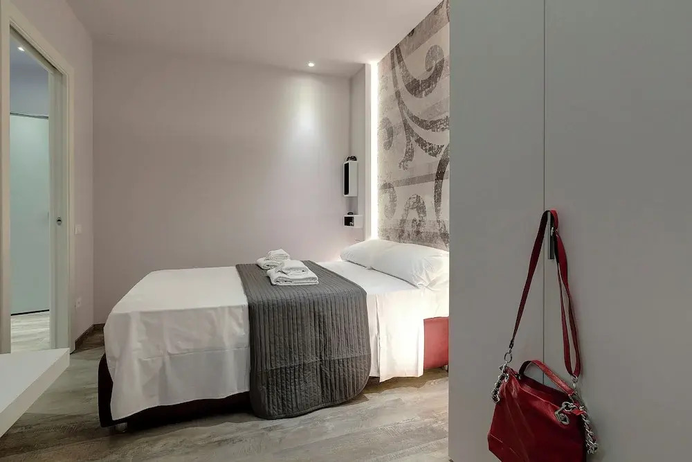 Dante & Virgilio Apartments by Mamo Florence