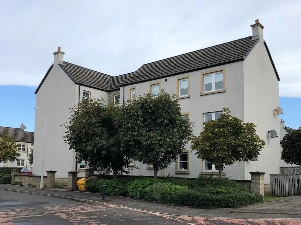 Renfrew Modern Flat
