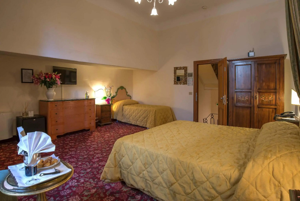 Hotel Paris