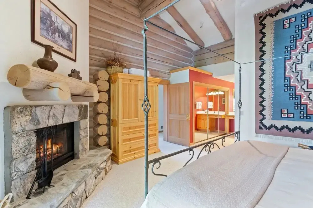 Pine Inn at Trail's End Lodge - Three Bedroom Residence with Spa #3 3 Condo