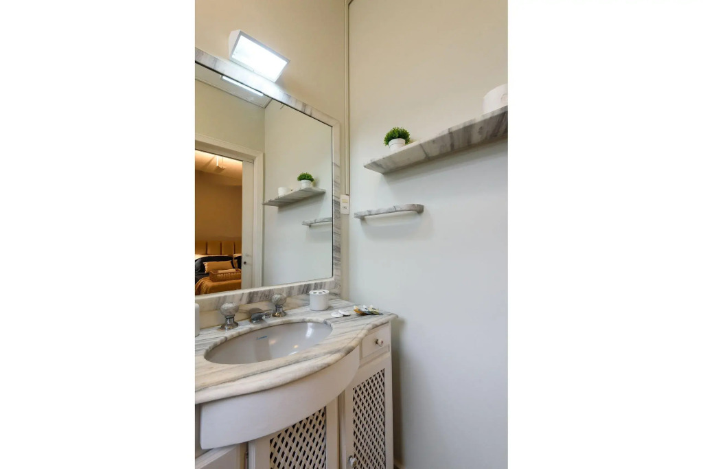 Apartamento em Ipanema com garagem | BT 82/208
