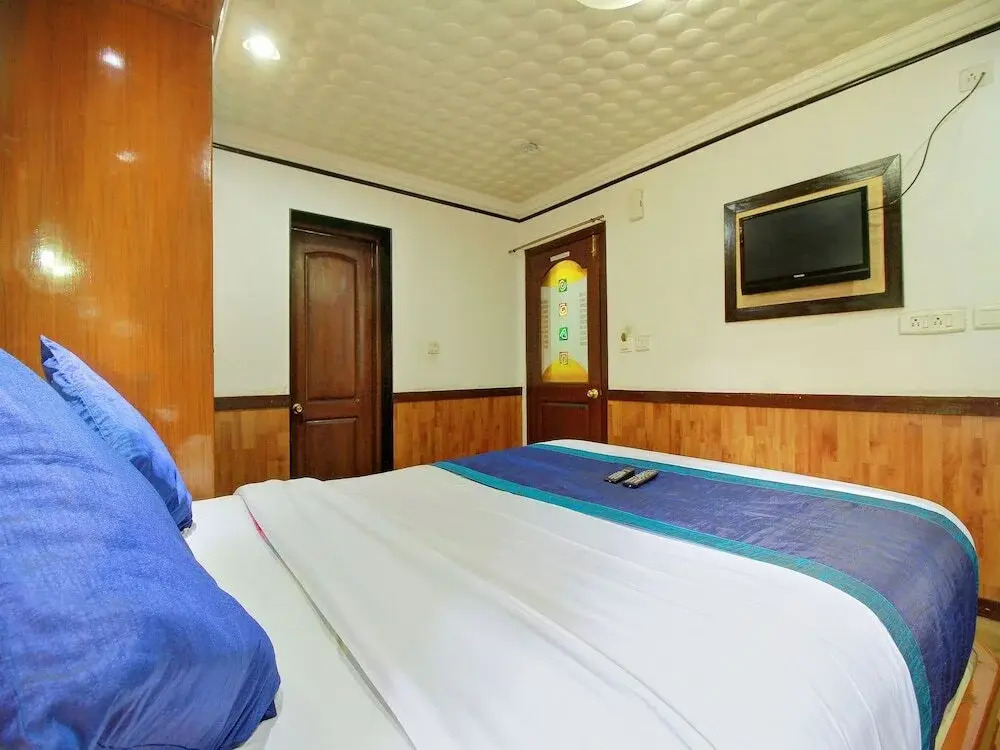 The Greenery - Holiday Inn by OYO Rooms