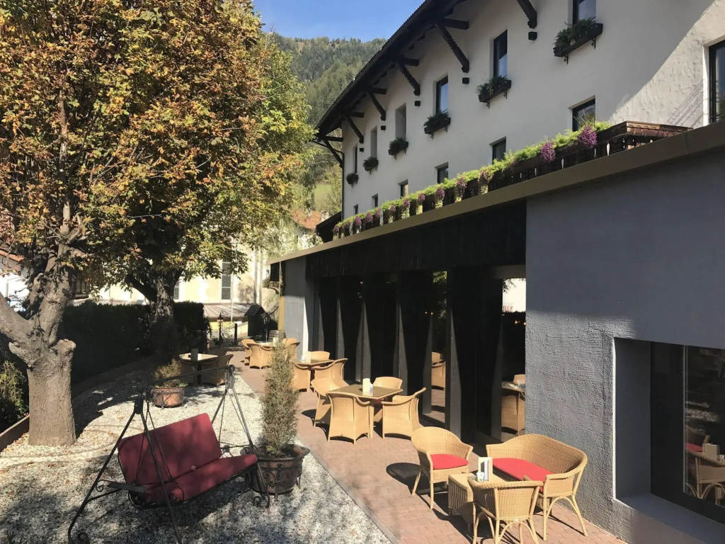 Historic Hotel Bircher B&B Apartments near Sterzing