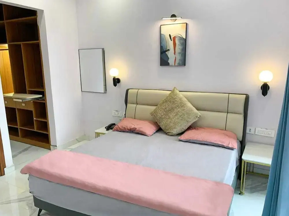 Ace Stayz - Boutique Hotel Sector 45, Noida