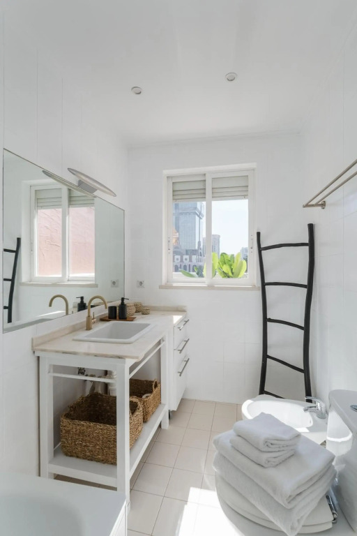 Casa Boma Lisboa - Lighting Apartment with Private Balcony - Campolide I