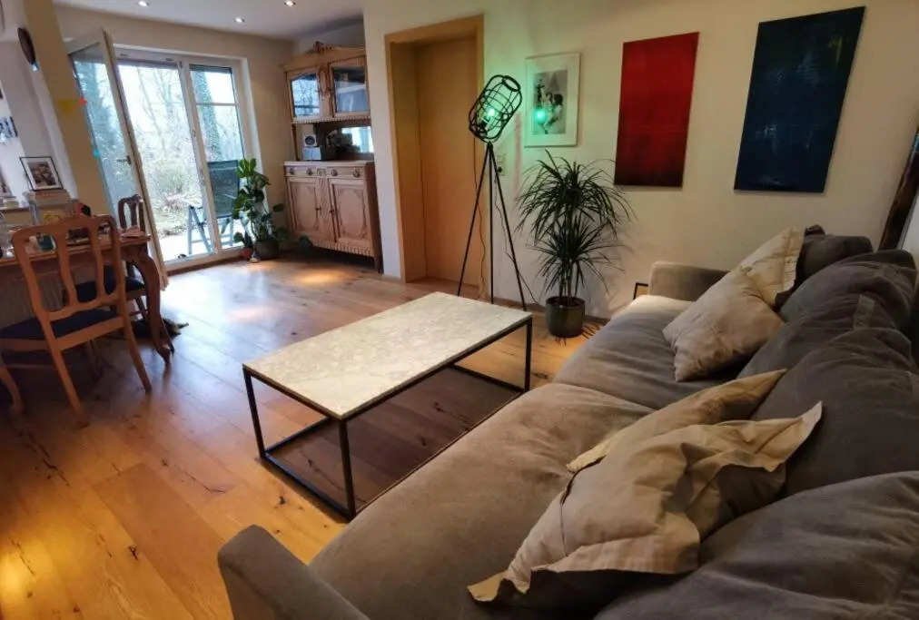 Herrliche Ferienwohnung - 10 Gehminuten zum Strandbad