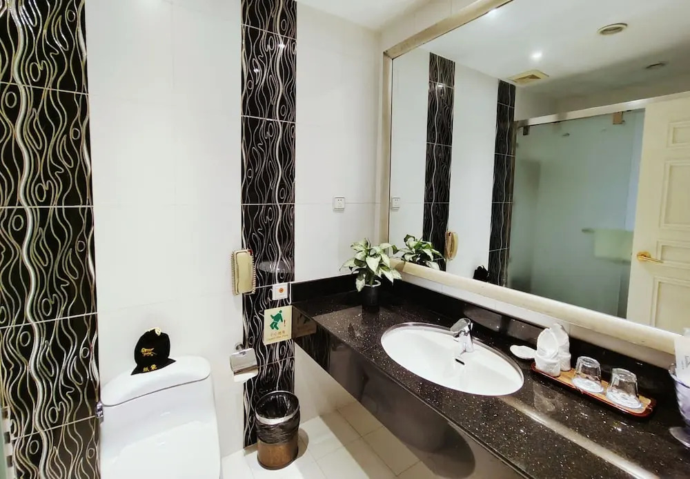 Nanjing Suning Universal Hotel