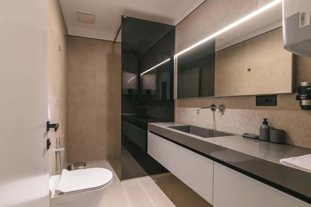Two Steps Apartments 1