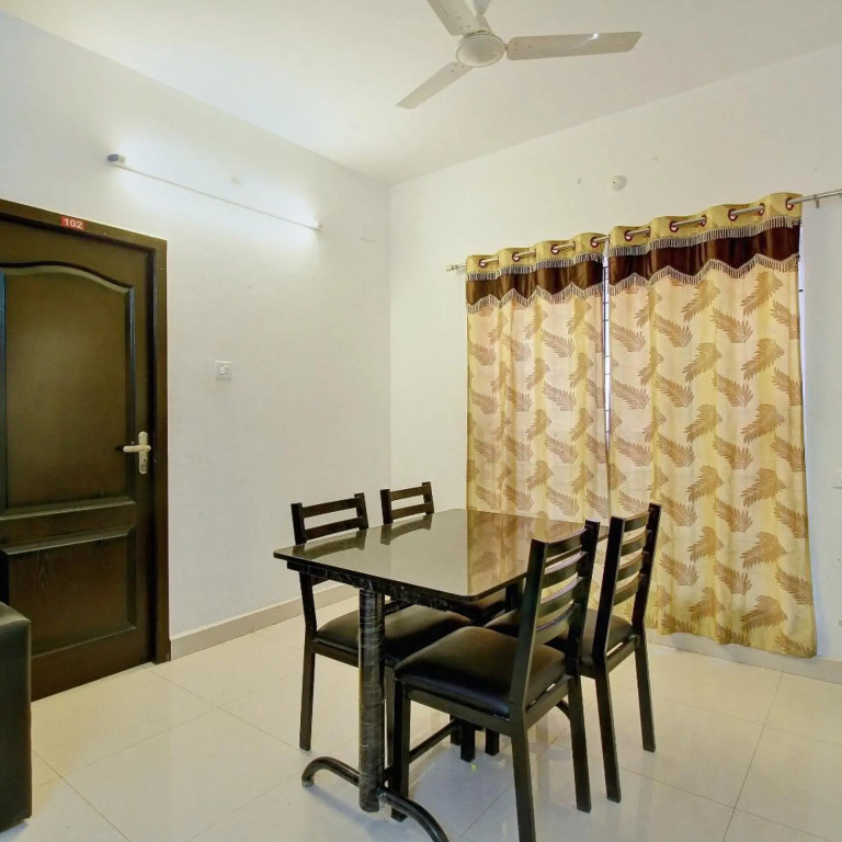 Hotel O The Mangrove Wood Residency