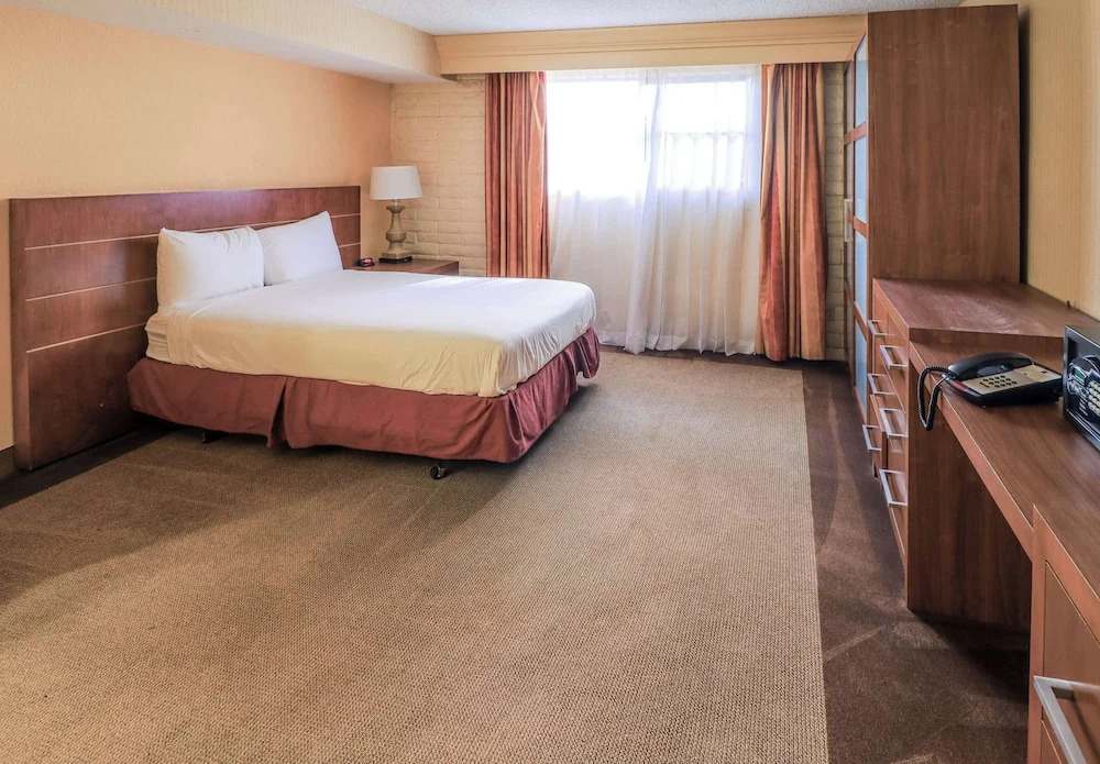 Studio 6 Phoenix, AZ - Sky Harbor