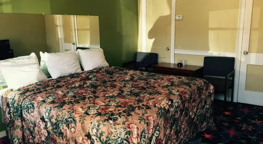 Paradise Inn