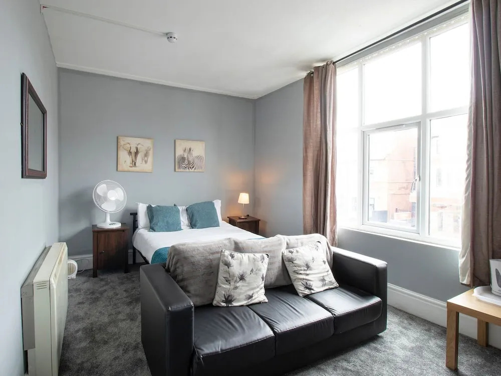 Great Holiday Home in Manchester near Old Trafford