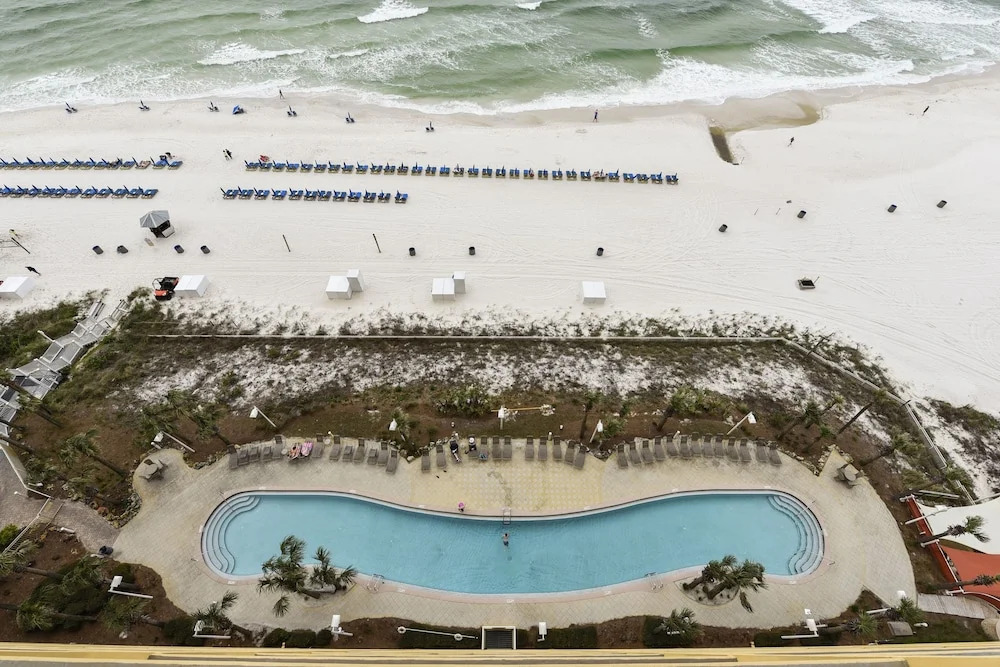 Calypso 1205 - Amazing Condo! Free Fun! Sleeps 4. Free Beach Chairs 1 Bedroom Condo by RedAwning
