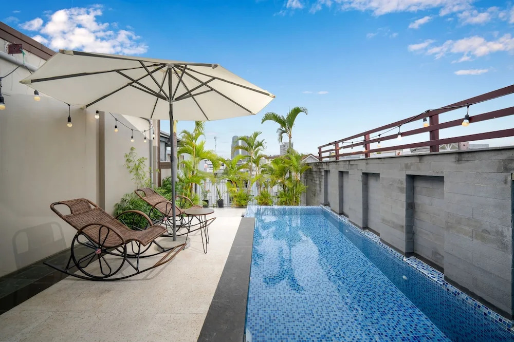 T P Deluxe Villa
