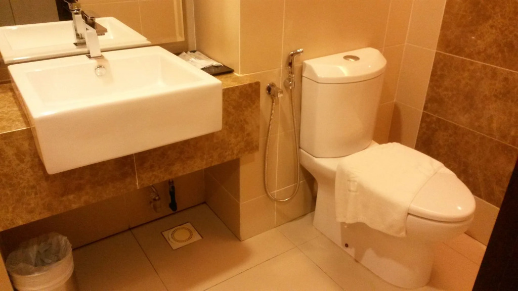 Eminent Hotel