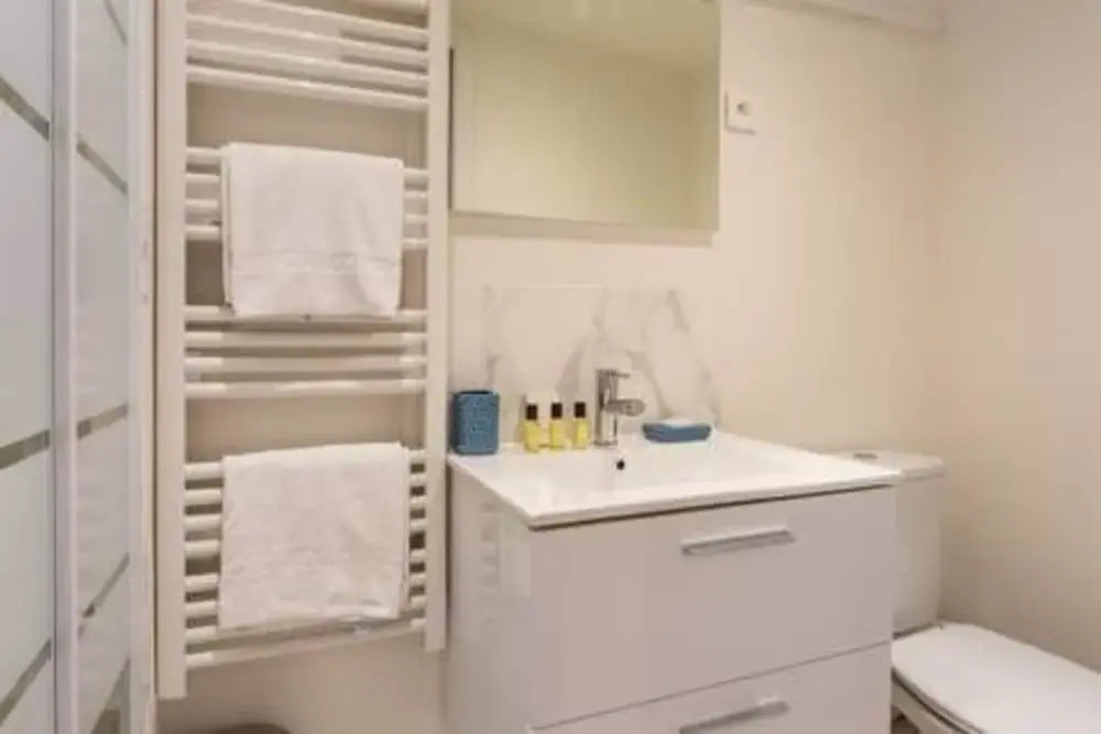 Charming Apartment -1br/4p- Bastille