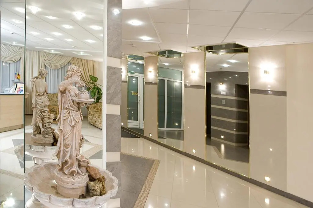 Paradise Hotel