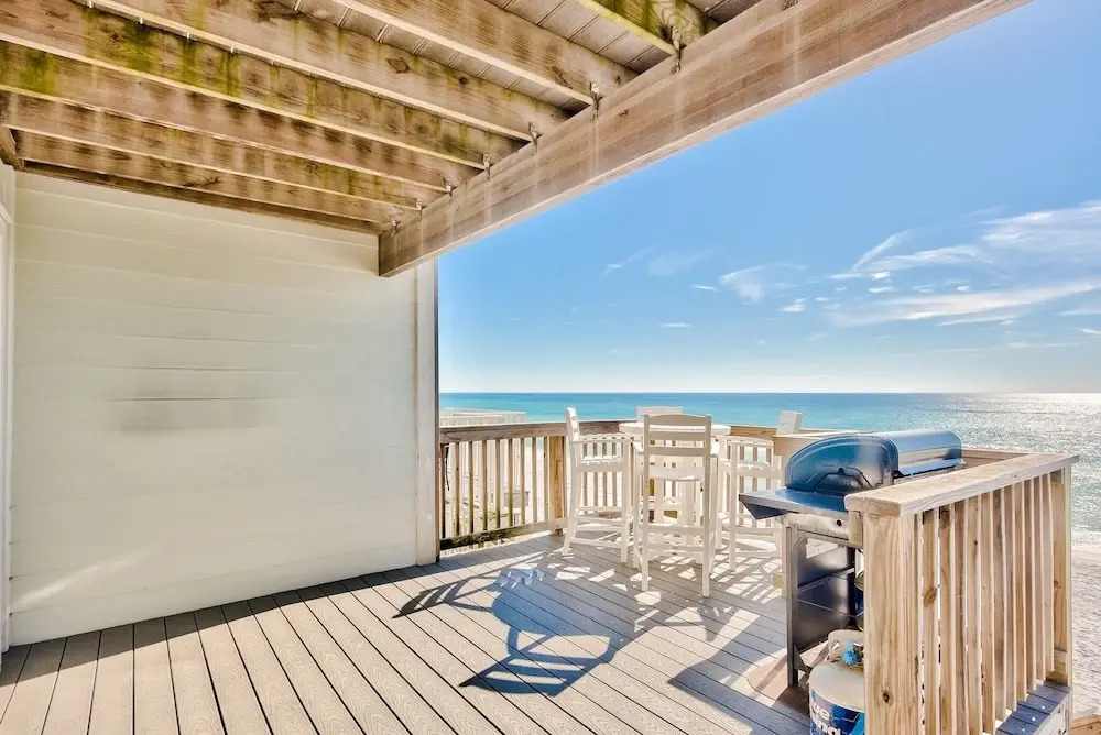 Waterside Dreams Beachfront Newly Remodeled
