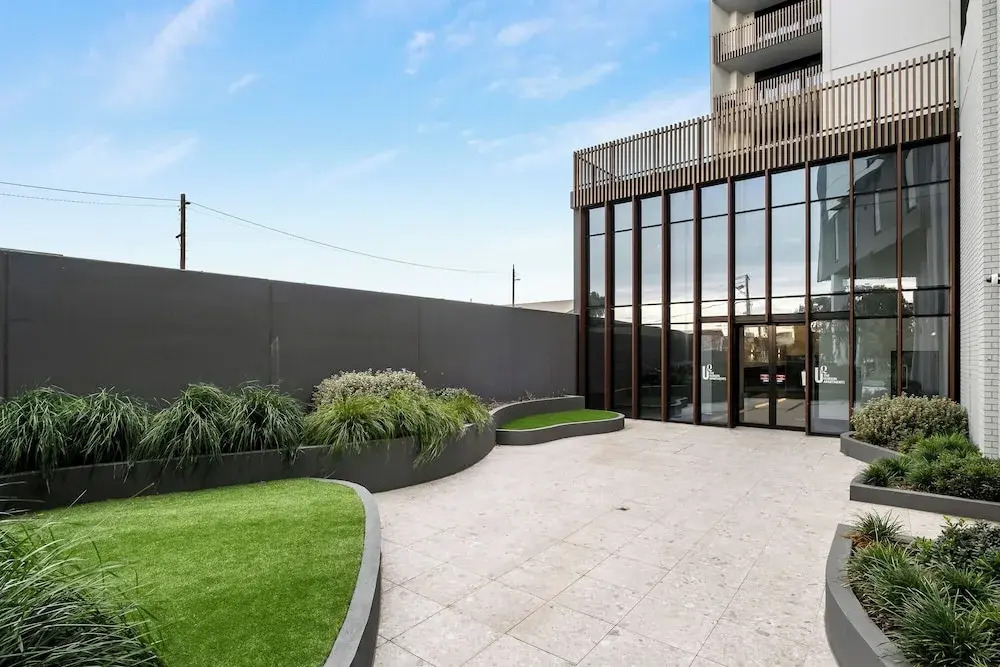Hobson Apartments by Urban Rest