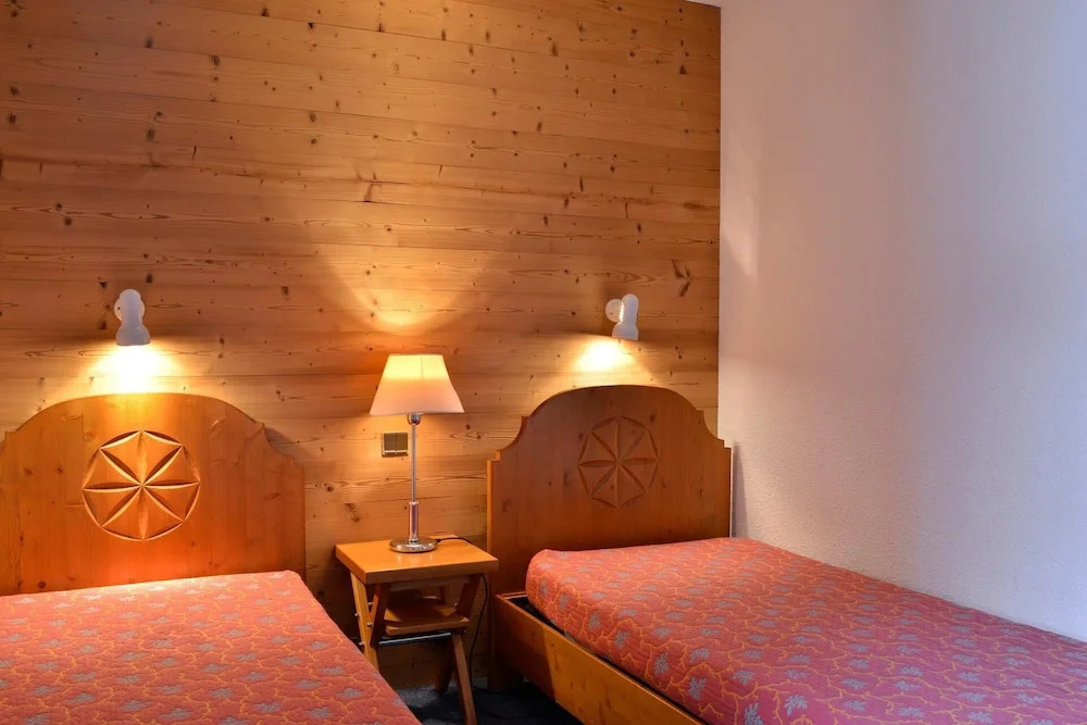 Residence Saintjacques Two-room Apartment in the Resort Center for 5 People Ca91
