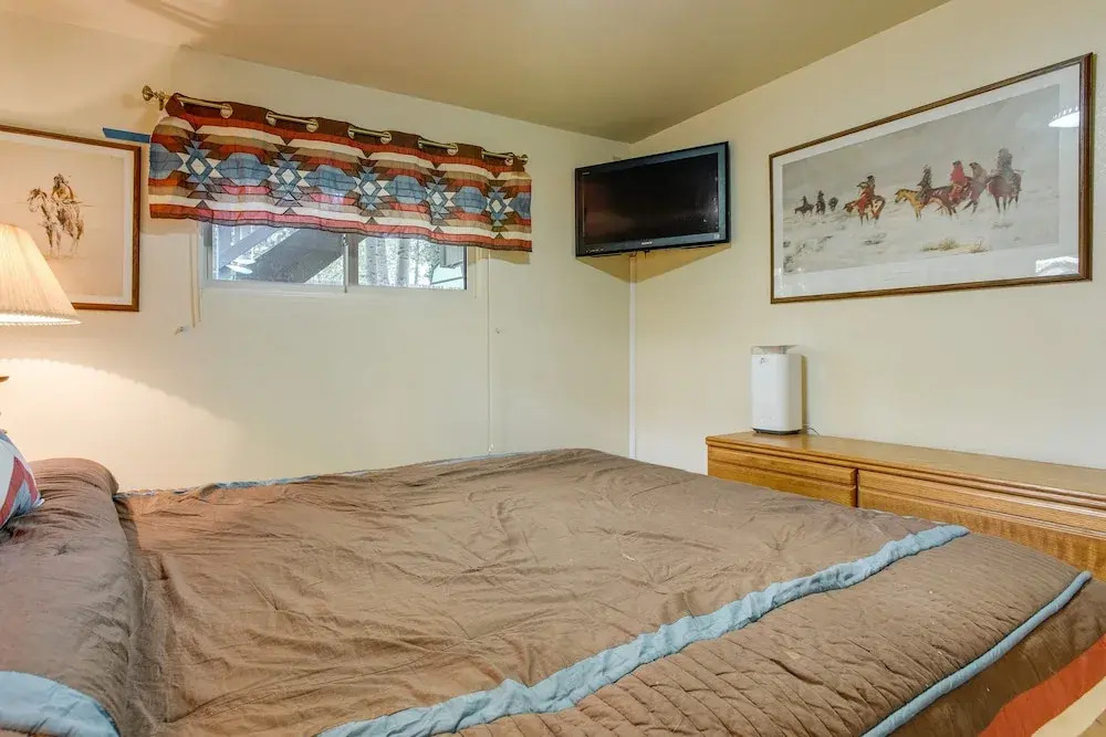 Cozy Winter Park Getaway ~ 3 Mi to Ski Resort Lift