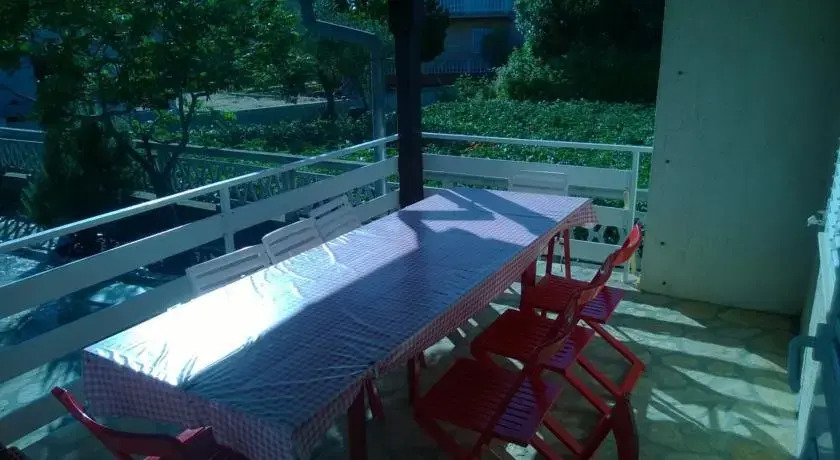 Mateo House