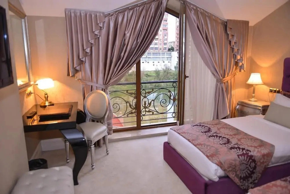 Ambiance Palace Hotel