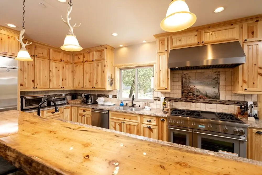 20 - Starlight Chalet 5 Bedroom Home by Redawning