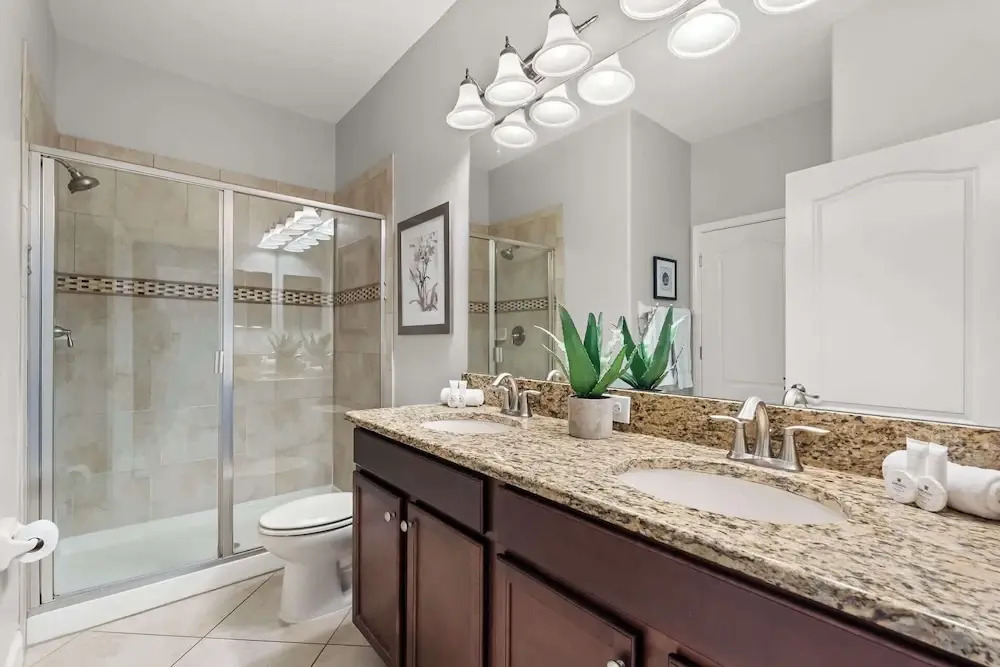 Upstay Movie-Themed Villa for 22 at ChampionsGate