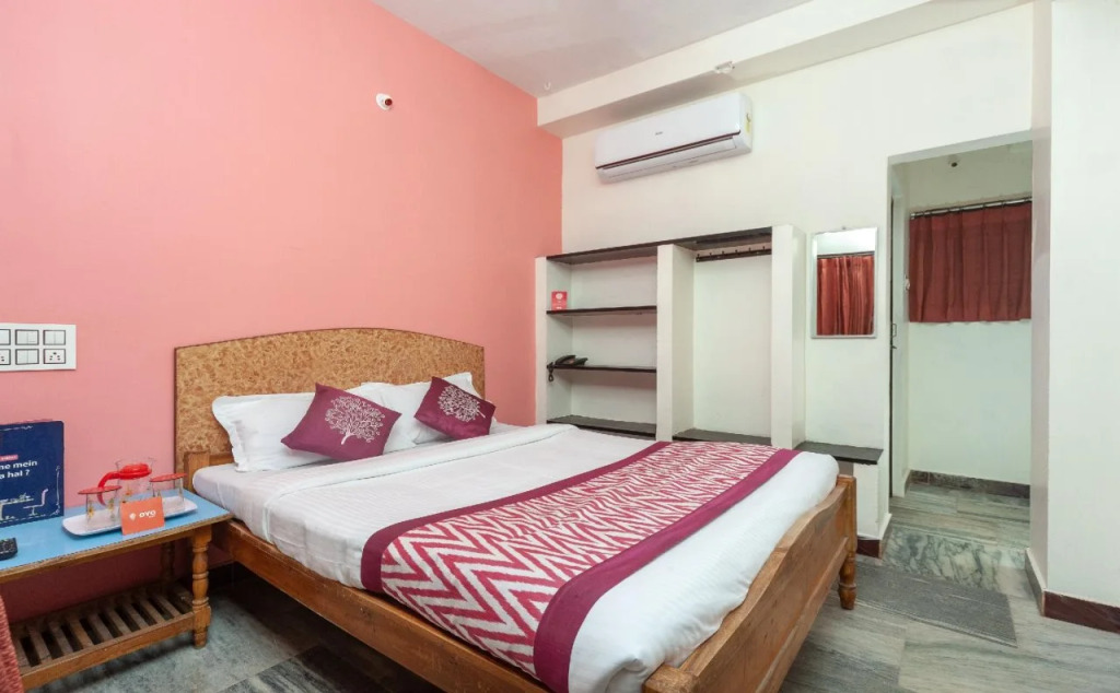 OYO 16692 Atchaya Rooms