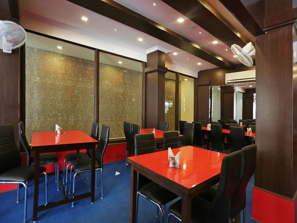 OYO 12887 Hotel A-1