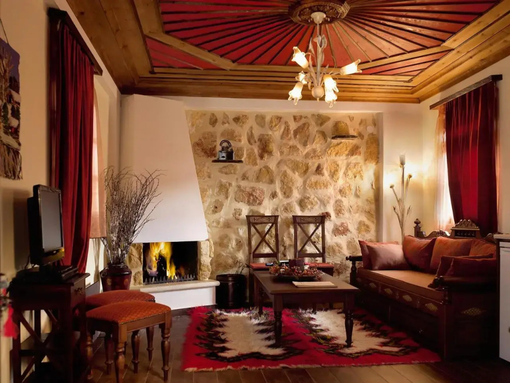 Aiolides Boutique Suites